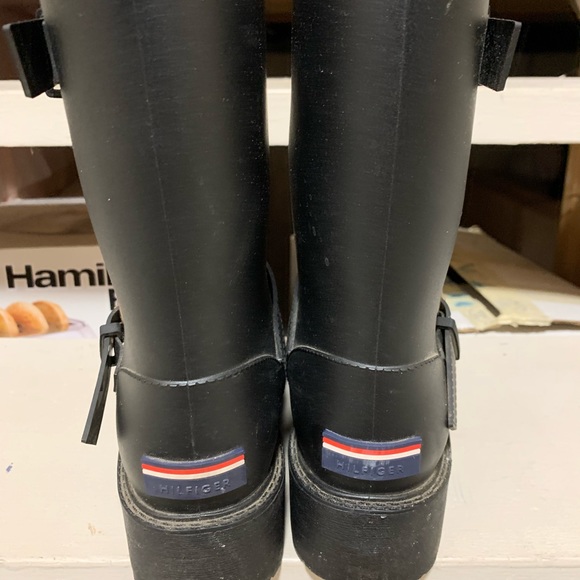 Tommy Hilfigre Rain Boots - Size 9 - Picture 4 of 7